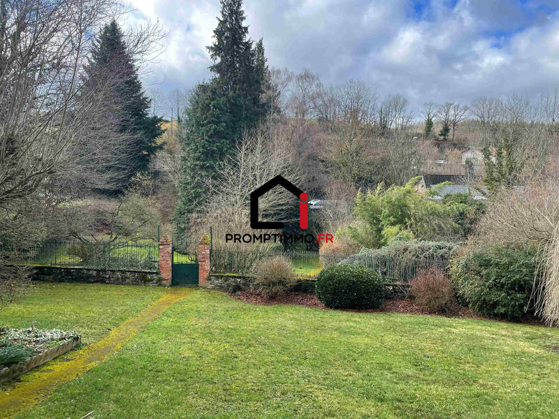 Maison - 243 m² - 9 pièces