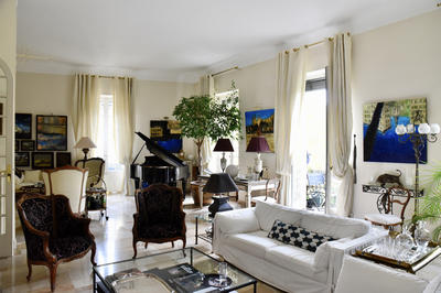 Appartement - 283 m² - 6 pièces