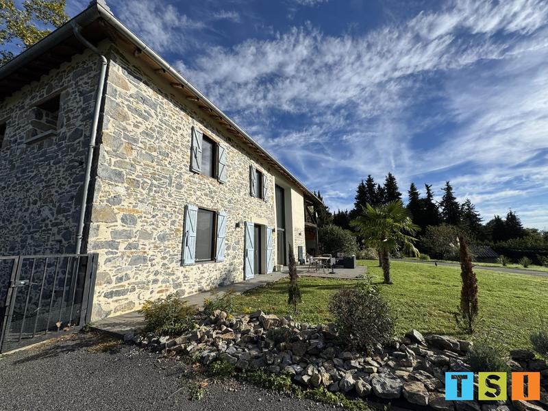 Maison - 183 m² - 6 pièces