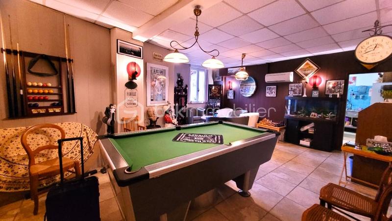 Propriété - 283 m² - 13 pièces