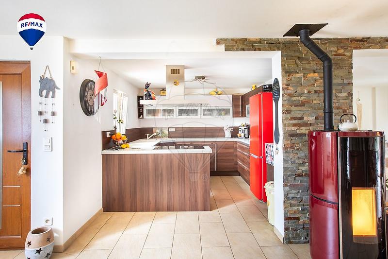 Maison - 142 m² - 7 pièces