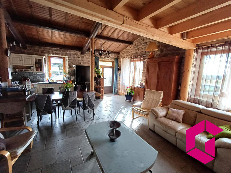 Maison ancienne - 168 m² - 4 pièces