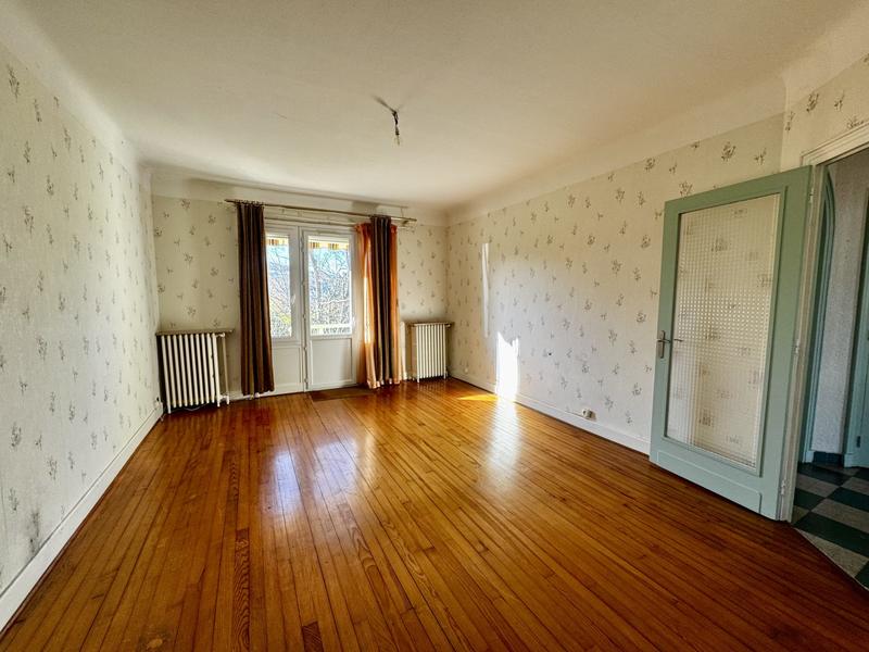 Appartement - 85 m² - 3 pièces