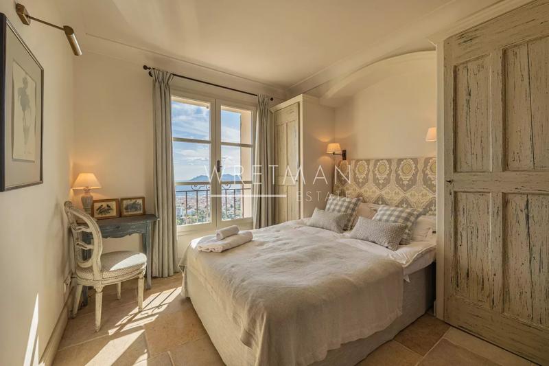 Maison - 185 m² - 7 pièces