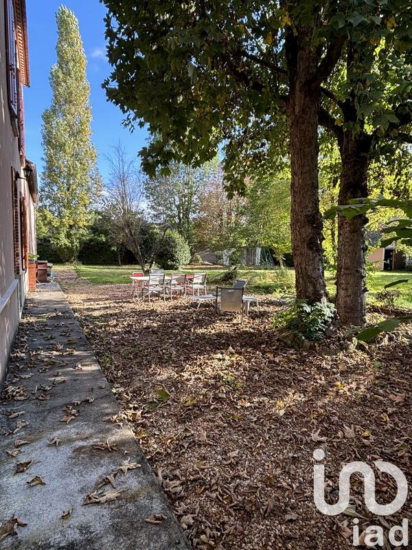 Maison - 252 m² - 10 pièces