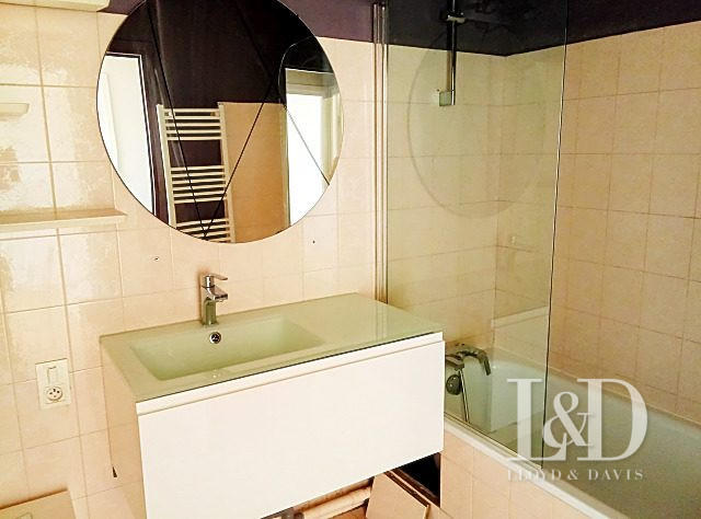 Appartement - 75 m² - 3 pièces