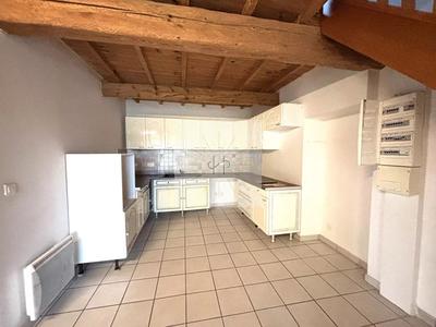 Maison - 176 m² - 10 pièces