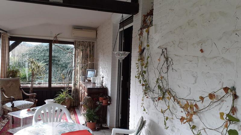 Propriété - 196 m² - 8 pièces