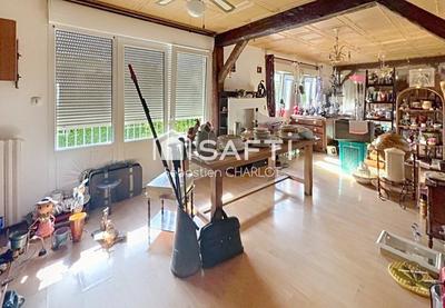 Maison - 111 m² - 6 pièces