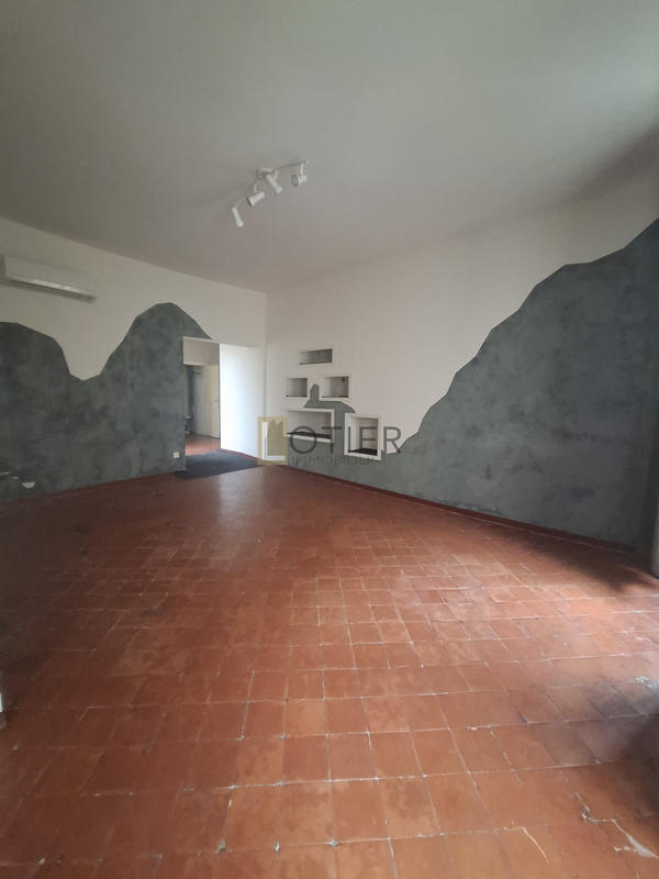 Appartement - 100 m² - 4 pièces