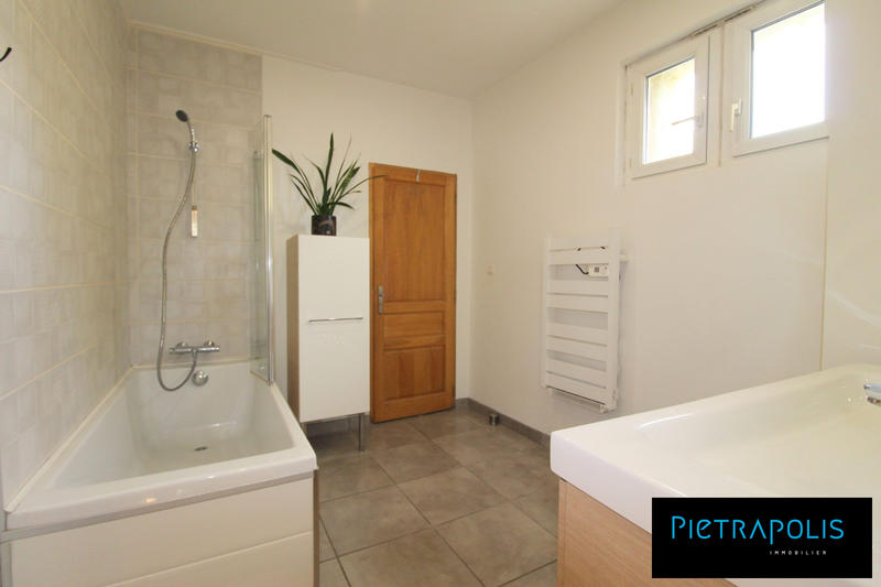 Maison ancienne - 170 m² - 4 pièces