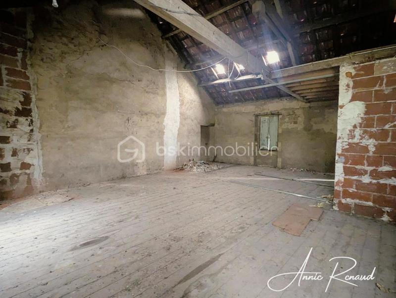 Maison - 240 m² - 7 pièces