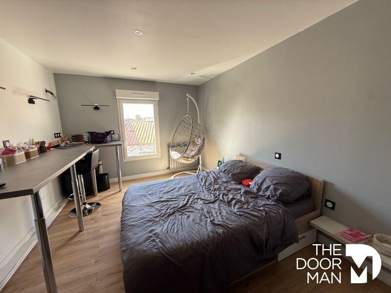 Maison - 160 m² - 5 pièces