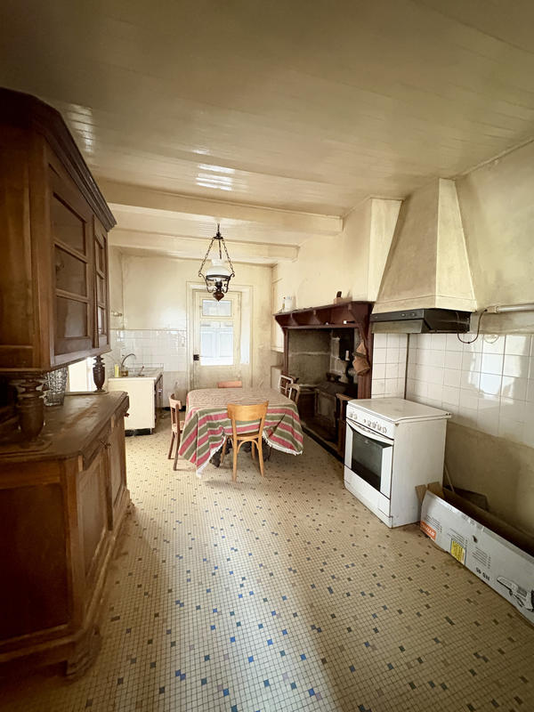 Maison de village - 208 m² - 8 pièces