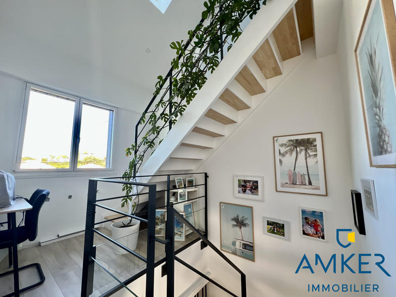 Maison - 200 m² - 7 pièces