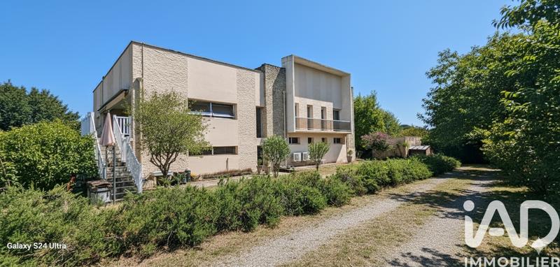 Maison de maîtres - 302 m² - 8 pièces