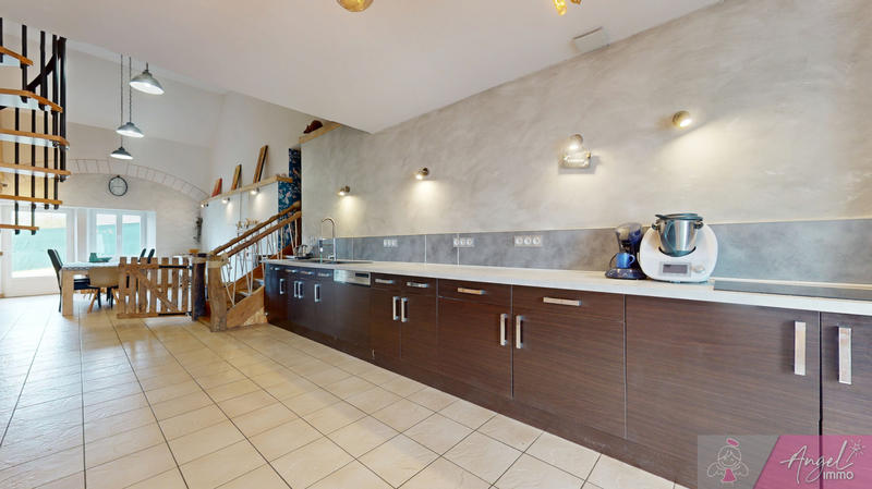 Maison - 174 m² - 5 pièces