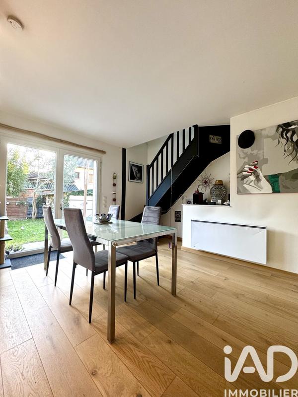 Maison - 90 m² - 4 pièces