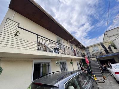 Immeuble - 340 m² - 20 pièces