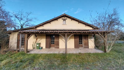 Maison - 95 m² - 4 pièces