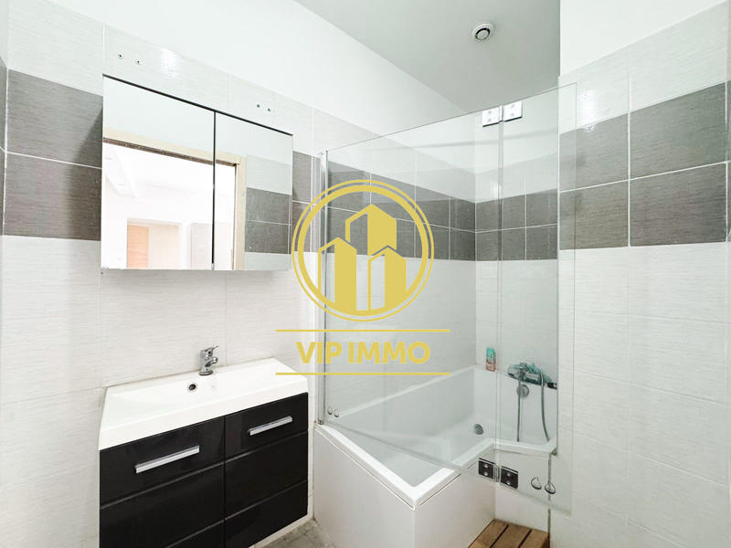 Duplex - 94 m² - 6 pièces