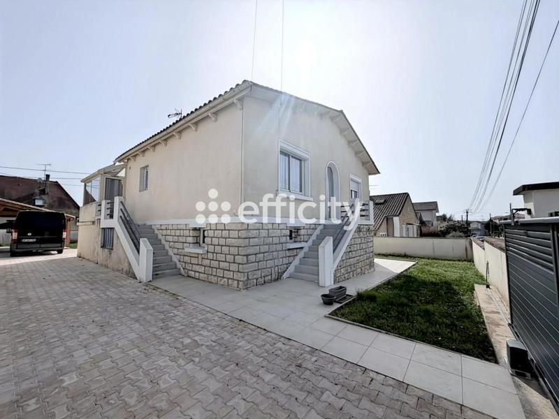 Maison - 135 m² - 6 pièces