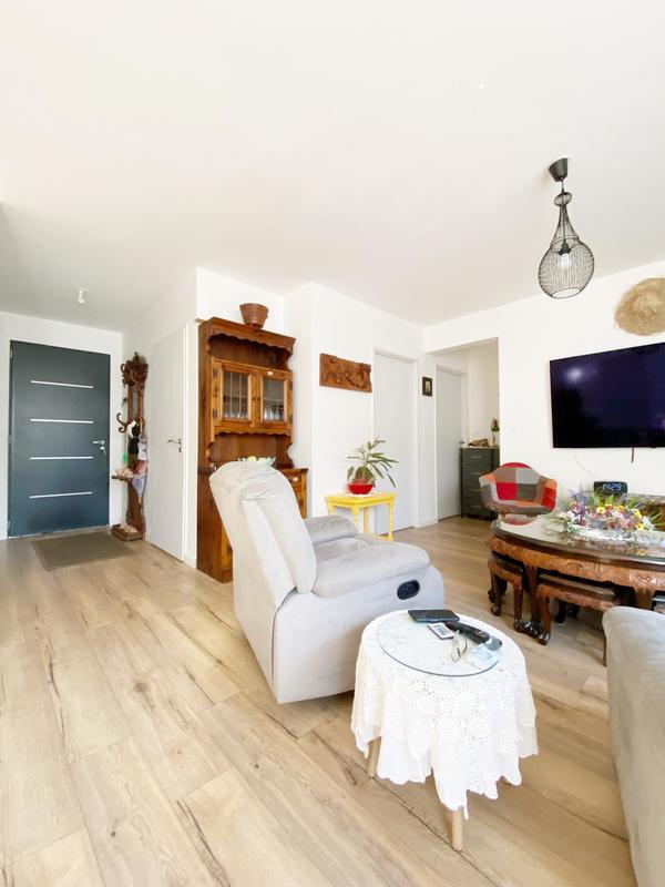 Villa - 90 m² - 5 pièces