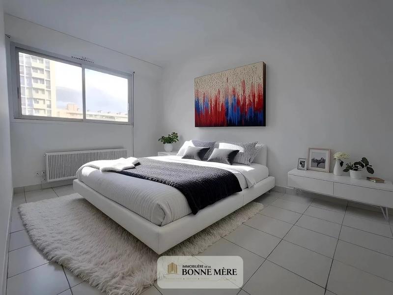 Appartement - 102 m² - 5 pièces