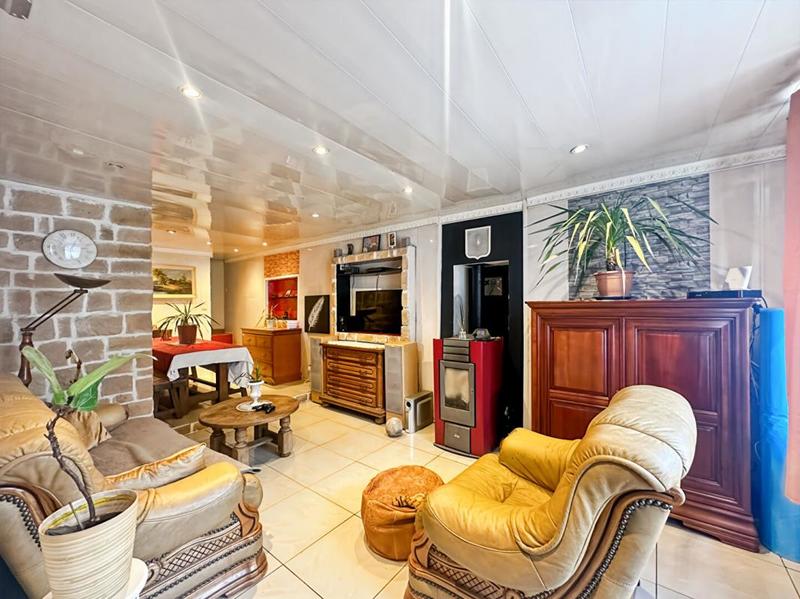 Maison - 110 m² - 5 pièces