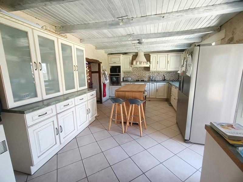 Maison - 166 m² - 6 pièces