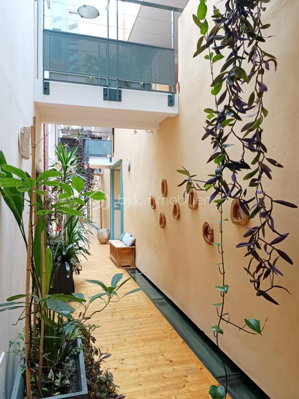 Château - 1 540 m² - 33 pièces