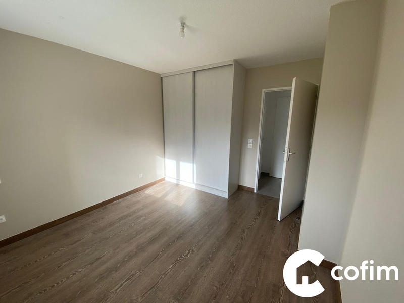 Maison - 99 m² - 5 pièces