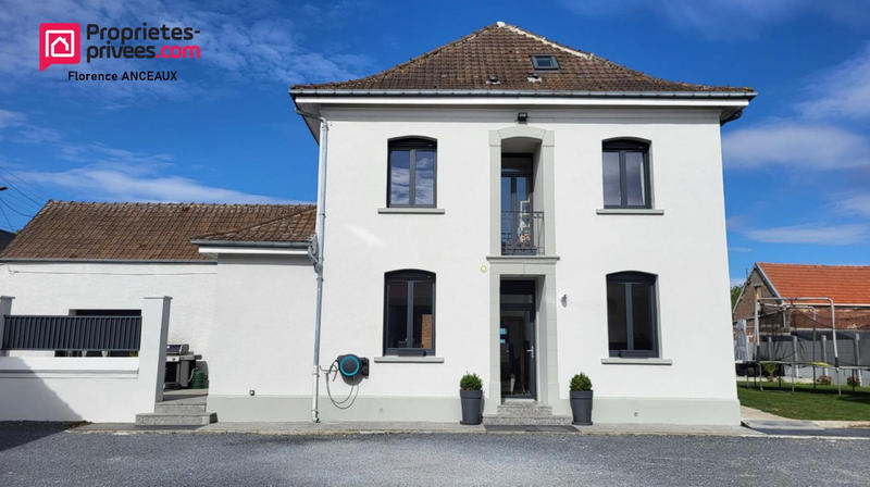Maison - 240 m² - 7 pièces