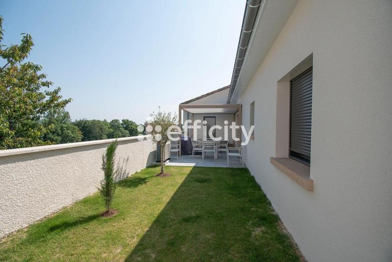 Maison - 140 m² - 6 pièces