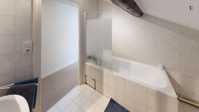 Chambre - 13 m² - 4 pièces