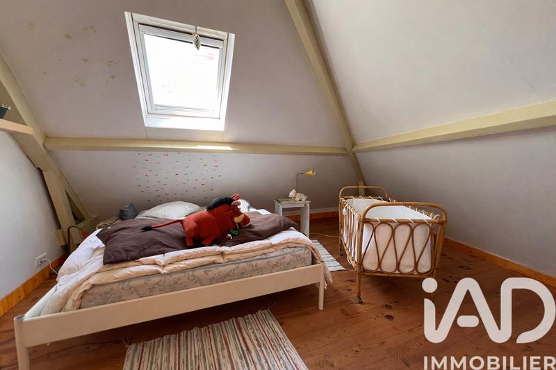 Maison - 214 m² - 8 pièces