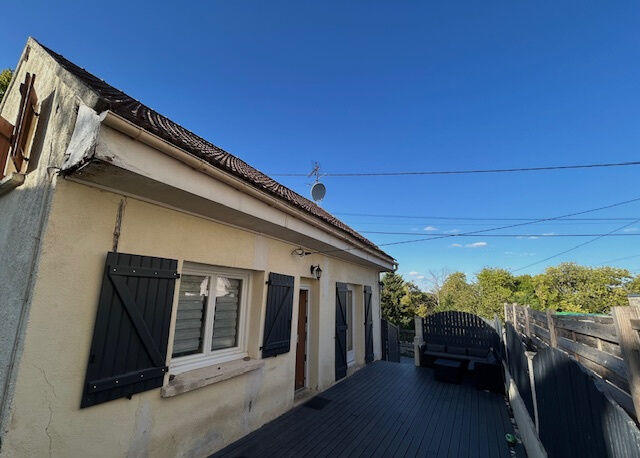 Maison - 93 m² - 5 pièces