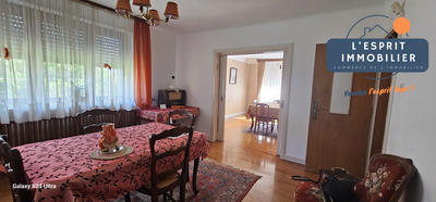 Maison - 180 m² - 7 pièces