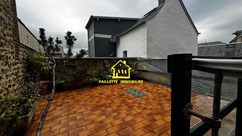 Maison - 90 m² - 4 pièces