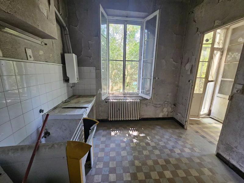 Maison - 140 m² - 9 pièces