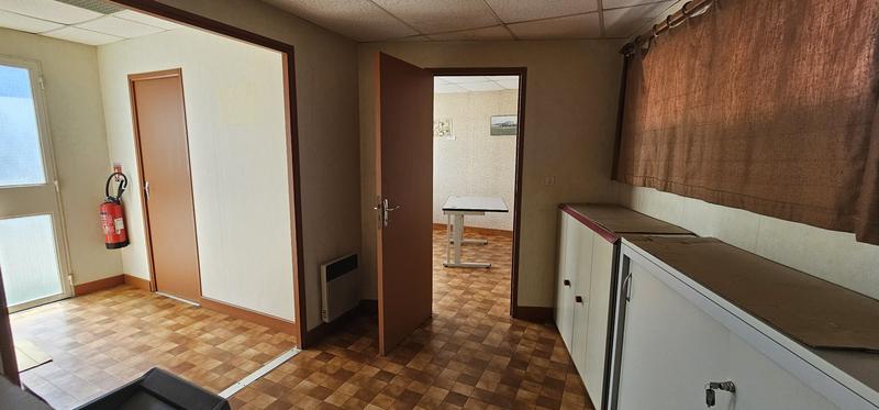 Entrepôt - 2 160 m²