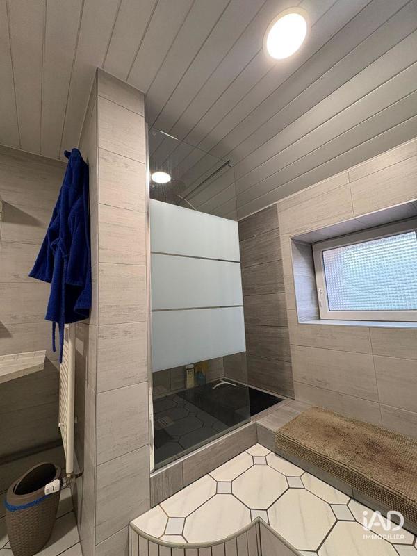 Maison - 184 m² - 5 pièces