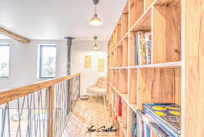 Maison - 181 m² - 8 pièces