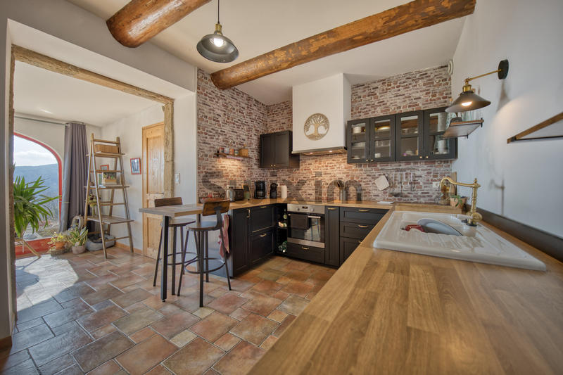 Mas - 189 m² - 7 pièces