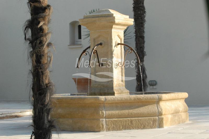 Demeure - 703 m² - 17 pièces