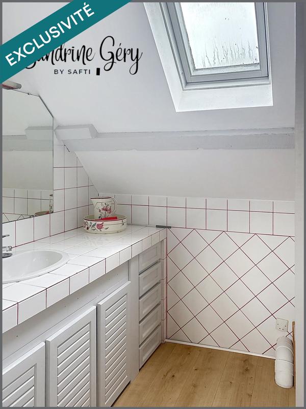 Maison - 226 m² - 8 pièces