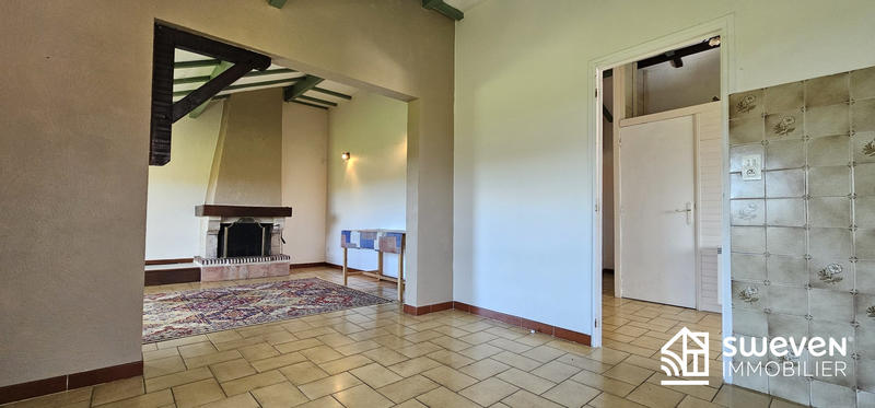 Maison - 360 m² - 18 pièces