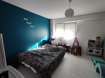 Appartement - 95 m² - 4 pièces