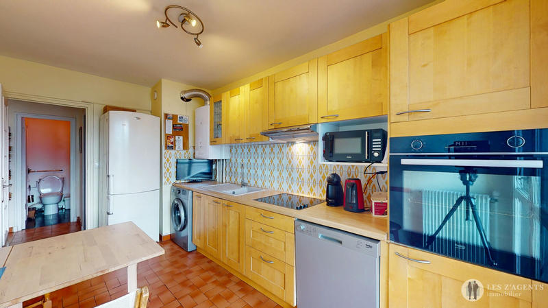 Appartement - 97 m² - 5 pièces