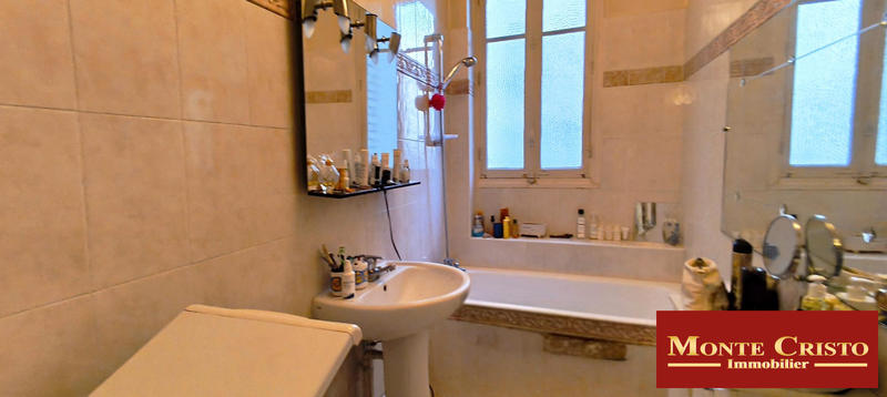 Appartement - 80 m² - 4 pièces